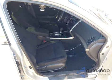 2014 Nissan Altima 2.5 S из США, поврежденный, VIN 1N4AL3AP8EN343583